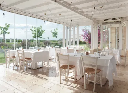 Masseria Elysium Отели в г. Мезанье