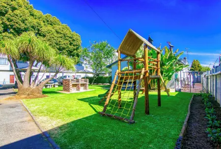 BM Gardens Отели в г. Иденвейл