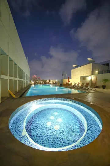 Ivory Grand Hotel Apartments