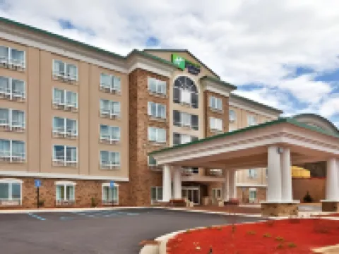 Holiday Inn Express & Suites Columbus - FT Benning Maingate by IHG โรงแรมในโคลัมบัส