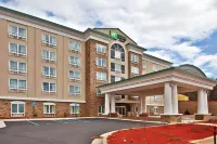 Holiday Inn Express & Suites Columbus - FT Benning Maingate by IHG
