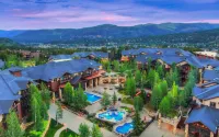 Grand Timber Lodge - Resorts