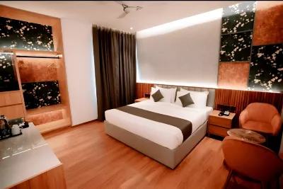 Harmony Hotels near Lotus Pond