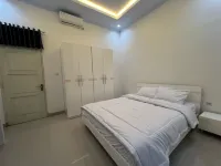 Backyard Guest House Hotellit kohteessa Cibadak