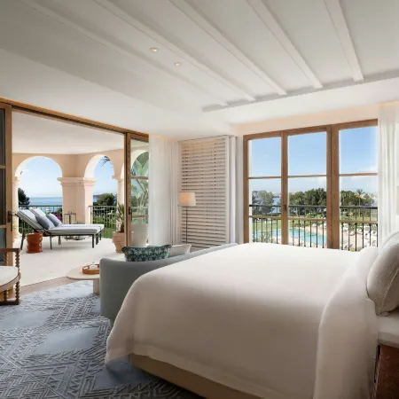 The St. Regis Mardavall Mallorca Resort