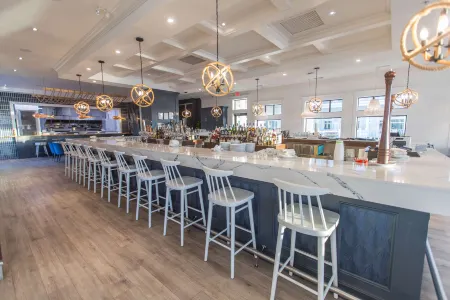 Prestige Oceanfront Resort, BW Premier Collection