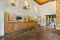 Best Western Plus Arroyo Roble Hotel  Creekside Villas - balcony
