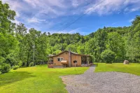 Bonfires and Bbqs! Creekside Retreat in Marshall - Parkplatz