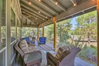 Stunning Bend Retreat < 20 Mi to Mt Bachelor! - Homestays