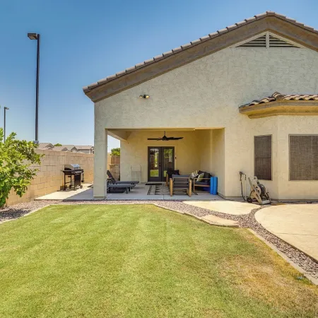 Heated Pool, Furnished Patio! Gilbert Getaway