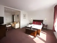 Park Central Hotel