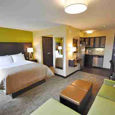 Staybridge Suites Eau Claire - Altoona Rooms