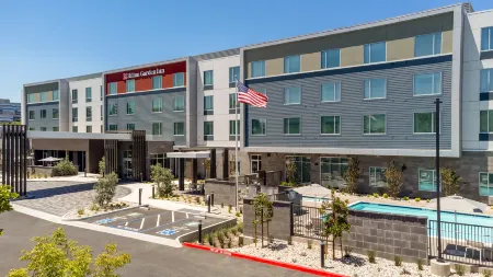 Hilton Garden Inn Walnut Creek Отели рядом с достопримечательностью «Рут Банкрофт Гарден & Нерсери»