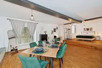 Old brewery with flair: Old town | free parking lot | coffee | SMART TV | WiFi Hotels in Kitzingen