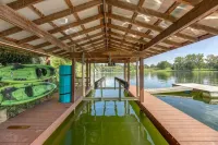 Lakefront Getaway on Boone Lake – Sleeps 8+ • Hot Tub • Dock • Fire Pit • Kayaks
