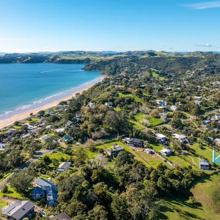 Harvest Cottage Onetangi Отели рядом с достопримечательностью «Уаихеке»