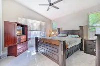 4 Mi to Peoria Sports Complex: Family Home w/ Pool - 3 tähden