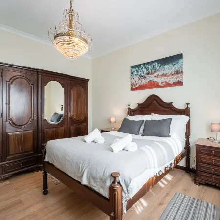 GuestReady - A classic Portuguese-style home