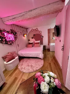 LOVE Room with spa & starry sky Hotel a Pezenas