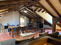 Coquettish and spacious attic, with more than 70 meters, very luminous.