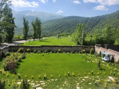 Cozy modern Villa in Dilijan with beautiful garden&fascinating view on mountain Hotel a 