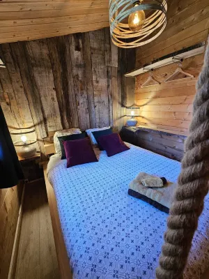 l'interlude, with spa, 2pers+2, Burgundy