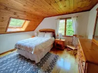 Cozy chalet minutes from Okemo Mtn & VAST
