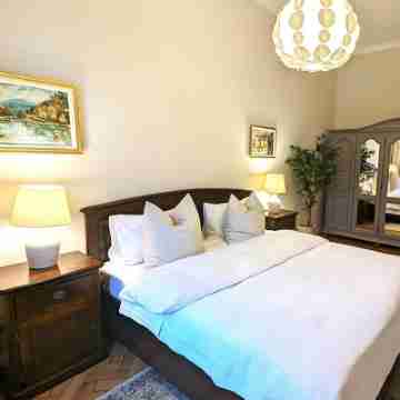 Elegant Apartment in the Historic Center, AC, wifi, Netflix, Quiet area Rooms