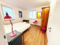 Apartment in the center of Levico with 3 bedrooms, 2 bathrooms, terrace,garage and elevator Hotels in Levico Terme