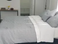 4-bedroom house in wonderful North Miami with AC, WiFi Các khách sạn gần Oleta River State Park