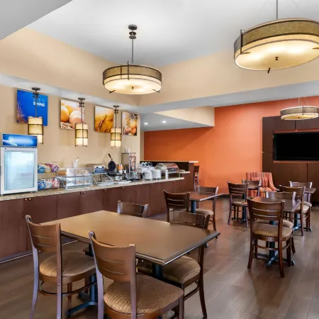 Comfort Suites Clovis - Fresno