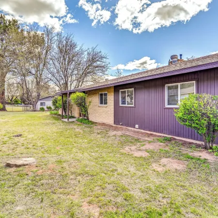 Pet-Friendly Camp Verde Home w/ Gas Grill!