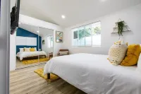 Cute & Stylish 1Bdrm + Parking, Minutes to the Beach & Hiking trails ! Các khách sạn gần San Juan Capistrano Train Station