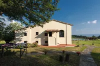 3-Bedroom Apartment Tuscany, Ancient Farm, Nature, Swimming Pool, 6 Guests Hotels in Montemurlo