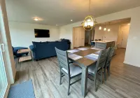 New Townhome in State College – 3BR, fin. basement, 4 car parking. Spacious !