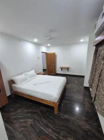 Cozy Room in lovely Dindigul with AC, WiFi/Mymoon service apartment Отели в г. Диндуккал