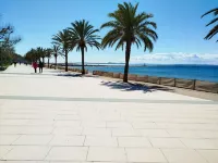 Nice apartment in the center of Roses. Hotels in Roses