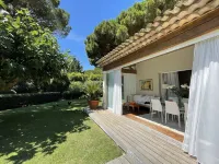 Appartement Mitoyen Dans Belle Propriété Hotels in Ramatuelle