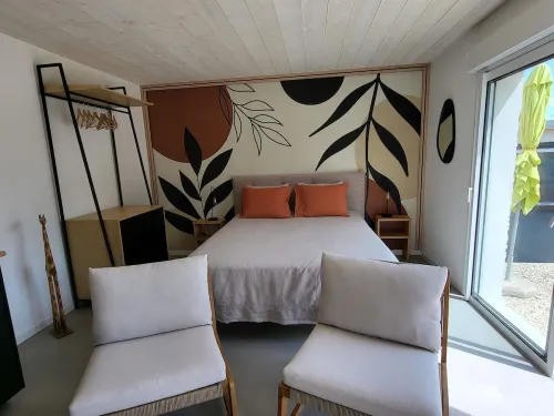 STUDIO WITH SWIMMING POOL, FREE PARKING