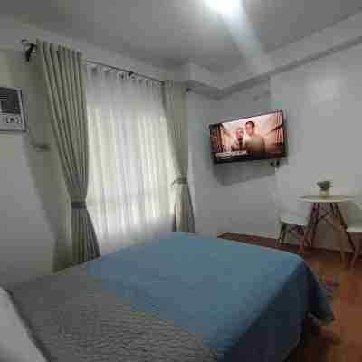 Cozy Studio Condo @ Mesatierra Garden Residences Near Gmall & Ateneo de Davao Rooms