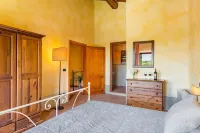 Borgo Fastelli - Susino Chalet in historical Borgo in Val d'Orcia Hotel a Sarteano