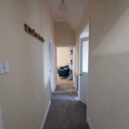 Cosy Highland retreat with countryside and sea views.