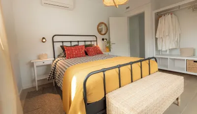 Cozy and spacious apartment in the neighborhood of Monachil Hotels near Refugio Fuente Fría