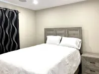 Modern & Luxurious Private Suite in Regina Hotels in 