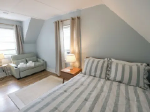 Lake Access + Kayaks + Arcade + Bike Path + Deck Hotels in Wolfeboro