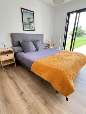 Villa Cinroc, à 6mn de la Plage du Garo et du Gr34 Hotels in Brignogan-Plage