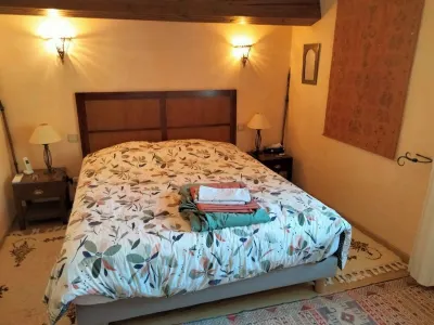 180m2 villa, 3 bedrooms, 3 bathrooms, air-conditioned, covered terrace, barbecue, swimming pool. 마씨프 데 모흐 주변 호텔