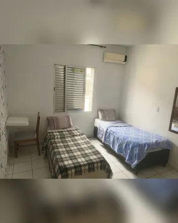 Simples Porém Aconchegante! A 6 min da Praia e Aceita pet