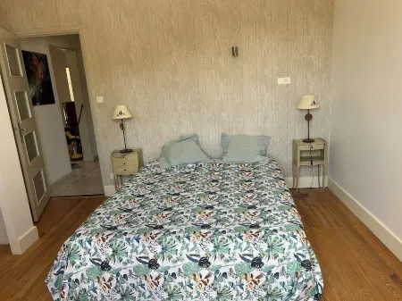 Luxurious double apartment with 100m2 terrace 5 min from Aubenas town center Отели в г. Обена