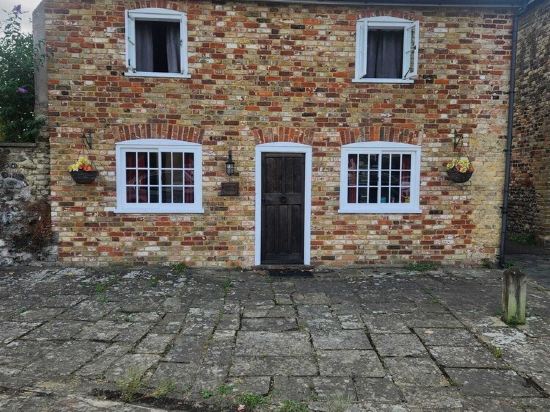 A cosy, family-friendly home, in the heart of Sandwich, UK